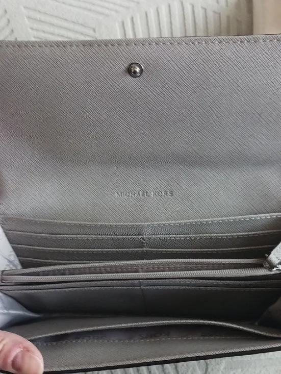 Michael Kors Light Gray Pebbled Leather Continental Wallet with MK Emblem - Picture 2 of 7